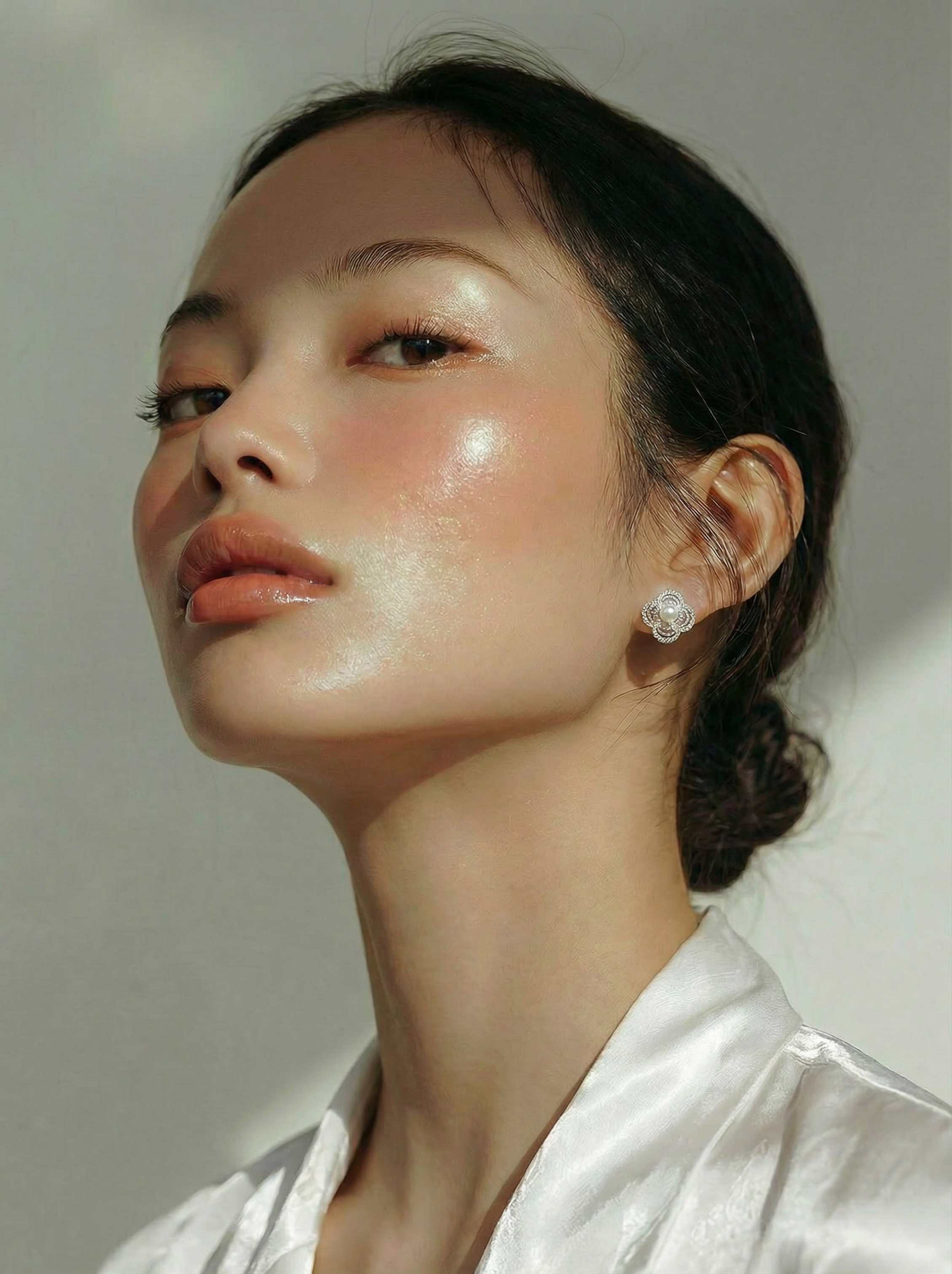 Aurora Layered Pearl Stud Earrings