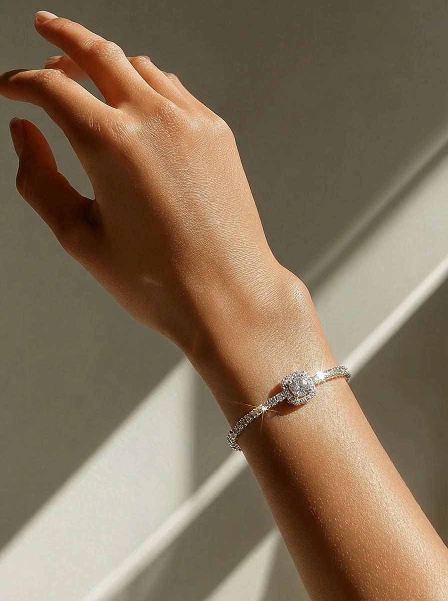 Round Cut Crystal Halo Bracelet